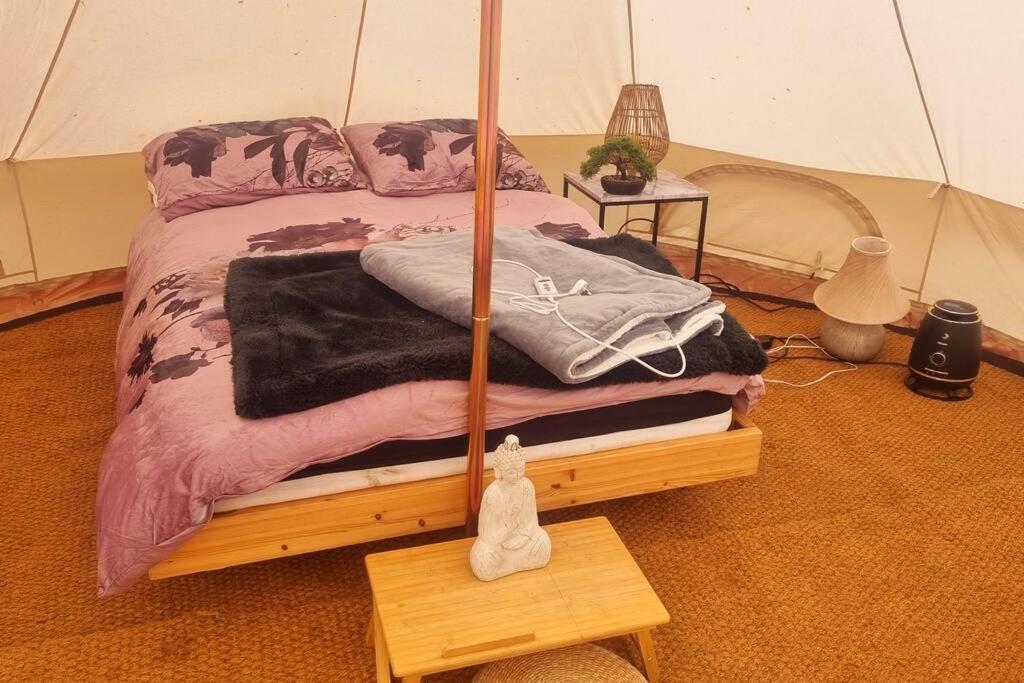 Japanese Tent Secret Garden Glamping * Newark-on-Trent (Nottinghamshire)